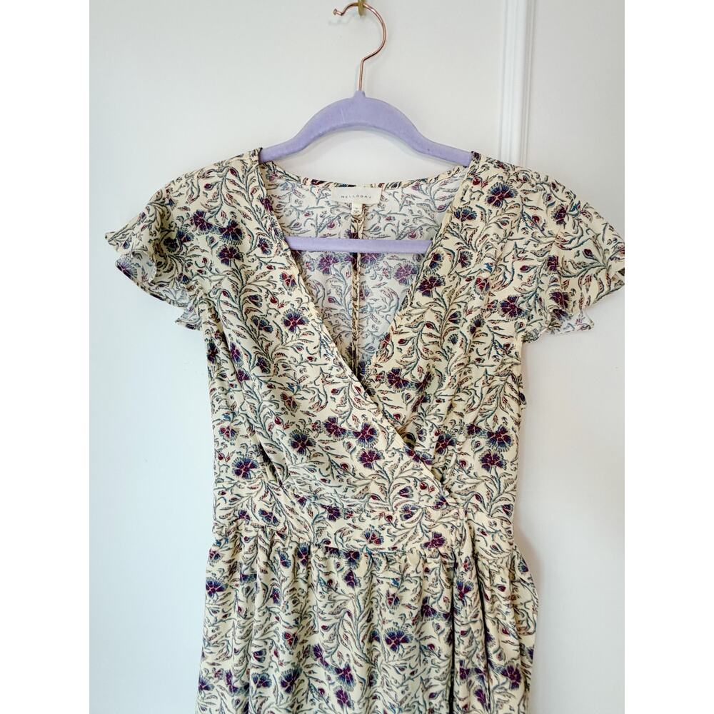 White Ruffled Floral Faux Wrap Dress Size Small - Picture 4 of 9
